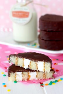 Foto de la receta de Phoskitos caseros o pastelitos de chocolate y nata