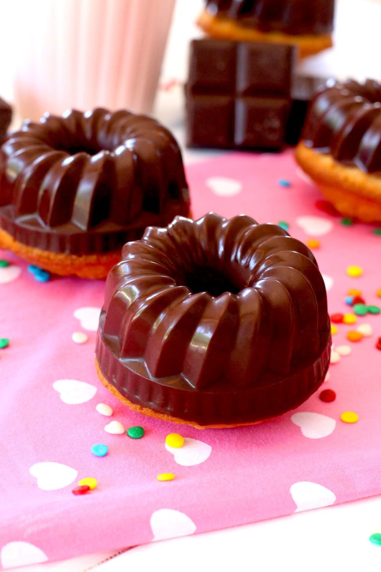 Receta de mini bundt cakes de vainilla y chocolate - Como hacer bundt cakes