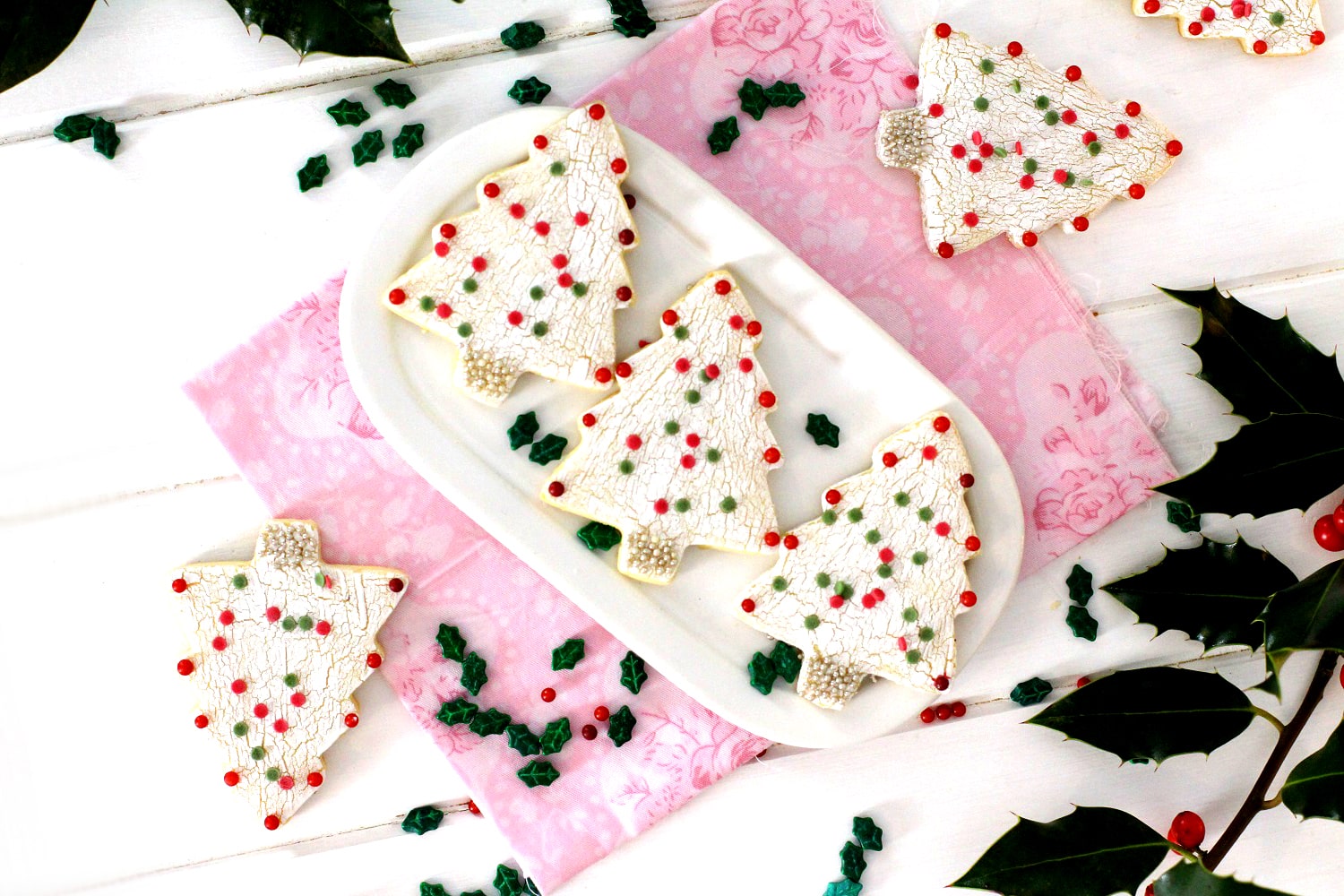 Foto de la receta de galletas de mantequilla decoradas para Navidad