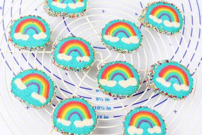 Cómo hacer galletas de mantequilla arcoíris elaboradas por Lolita la pastelera