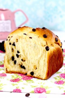 Como hacer brioche de Nanterre con chips de chocolate tierno