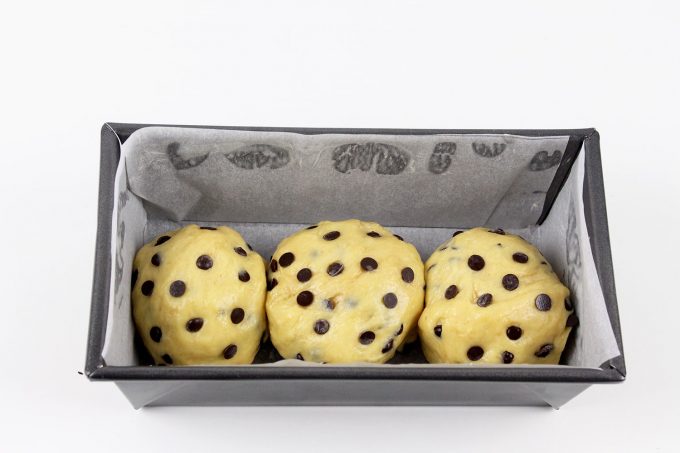 Como hacer brioche de Nanterre con chips de chocolate tierno