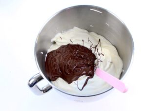 Cómo hacer Ferrero Rocher cheesecake sin horno