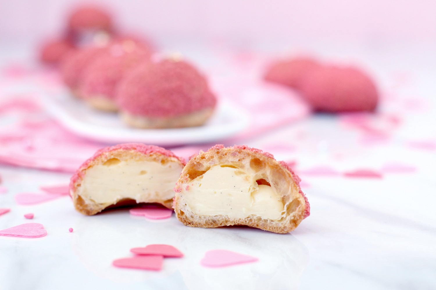 Cómo hacer profiteroles con crema pastelera craquelados