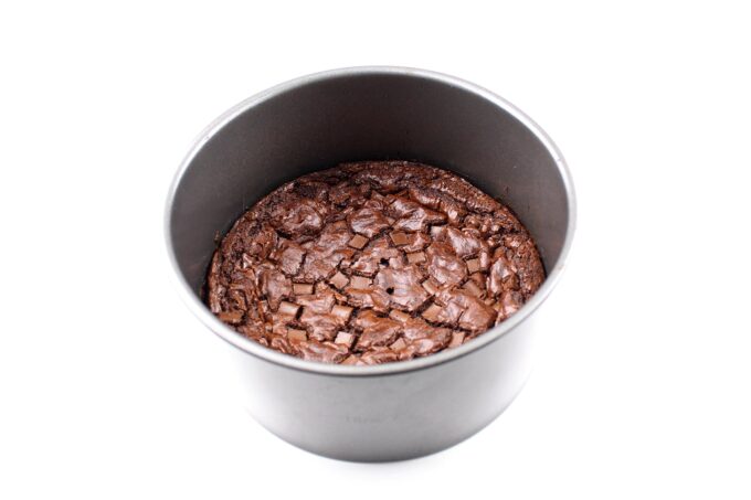 Cómo hacer tarta de brownie de chocolate y crema de nubes