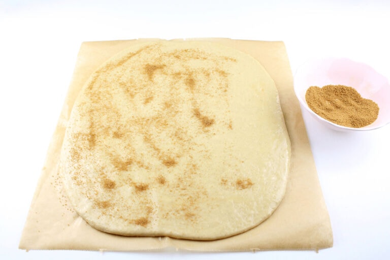 Cómo hacer rollos de canela para Halloween - Cinnamon Rolls