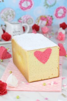 Bizcocho esponjoso de vainilla para san valentín (3)-min