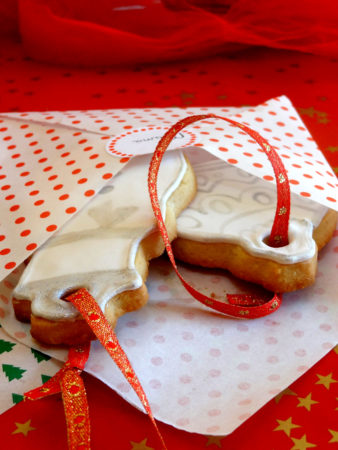 Foto de la receta de galletas navideñas de almendra y mantequilla