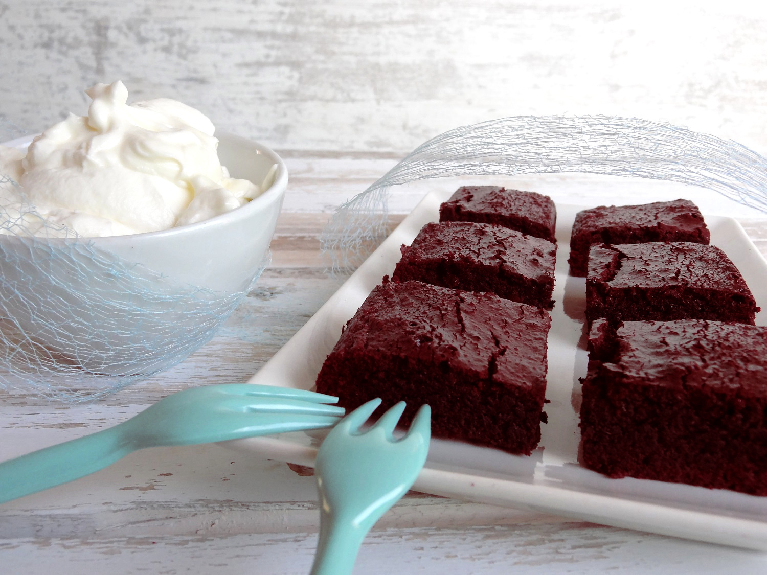 Foto de la receta de brownies red velvet de chocolate