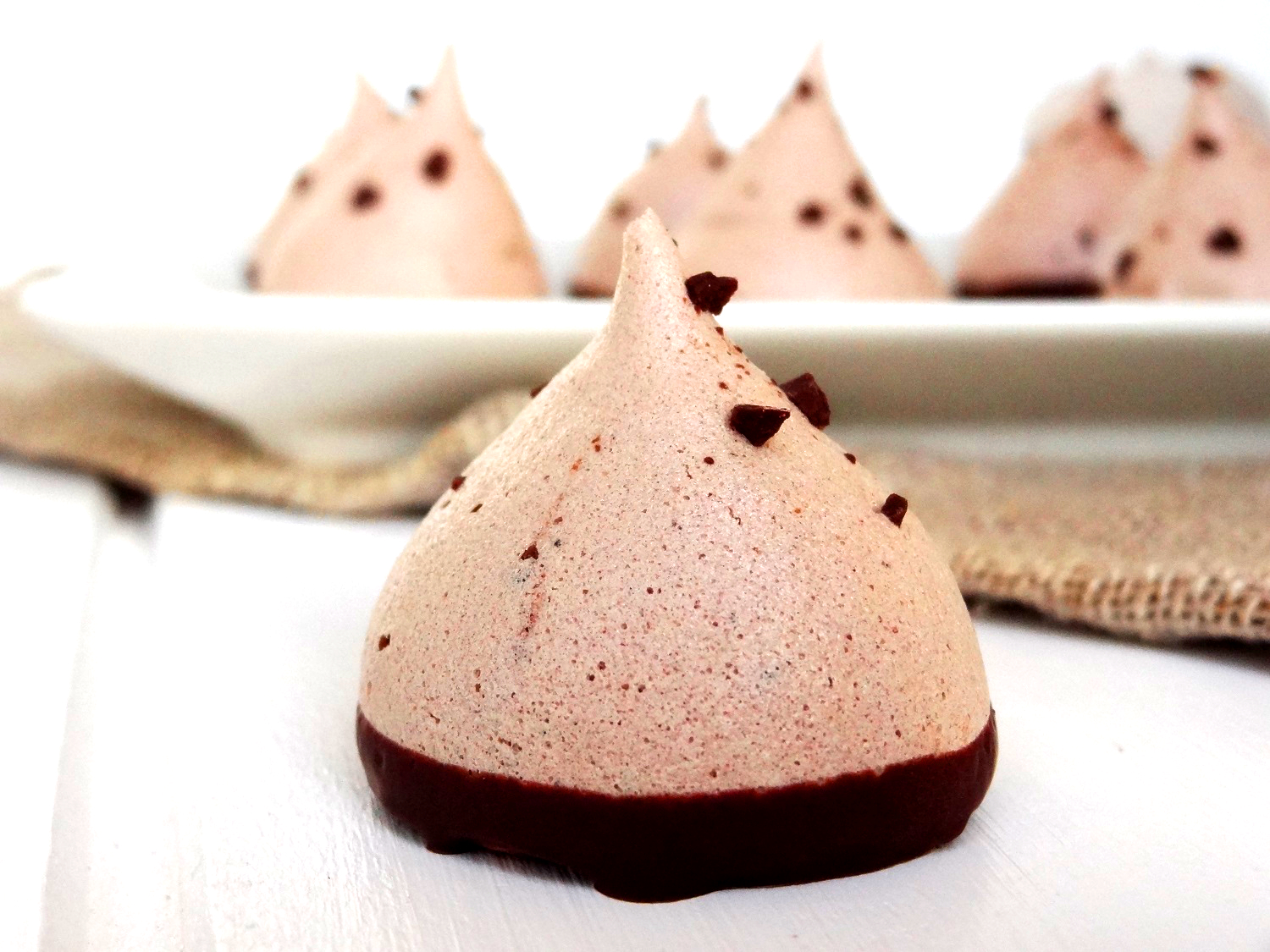 Foto de la receta de suspiros o merengues con chocolate