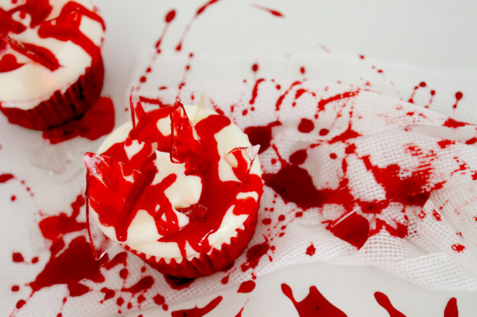 Foto de la receta de cupcakes Halloween sangrientos