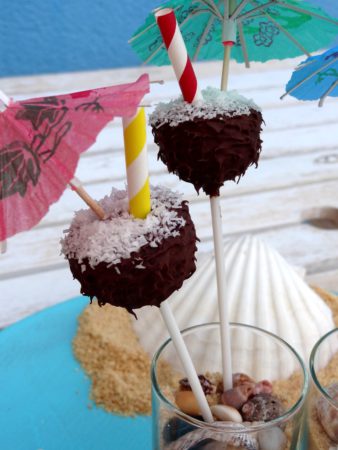 Foto de la receta de cake pops de chocolate con coco