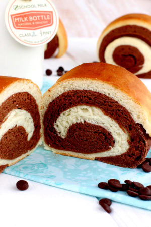 Foto de la receta de pan de leche con chocolate