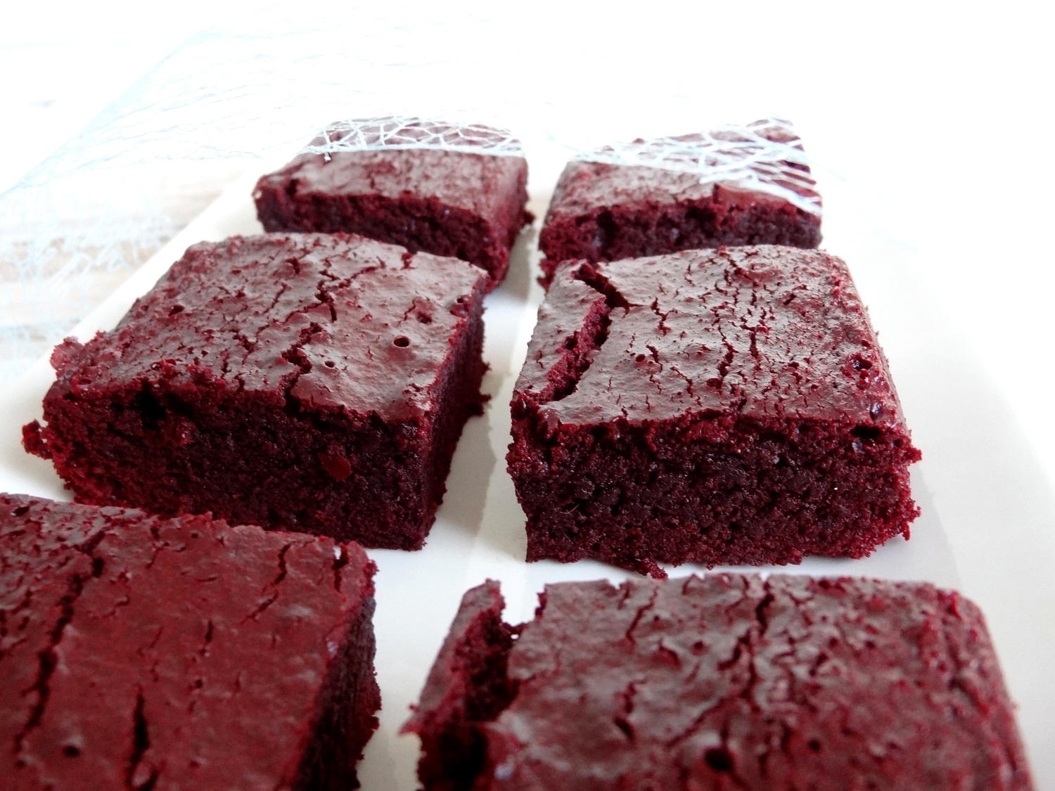 Foto de la receta de brownies red velvet de chocolate