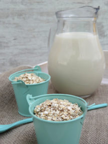 Foto de la receta de leche de avena casera