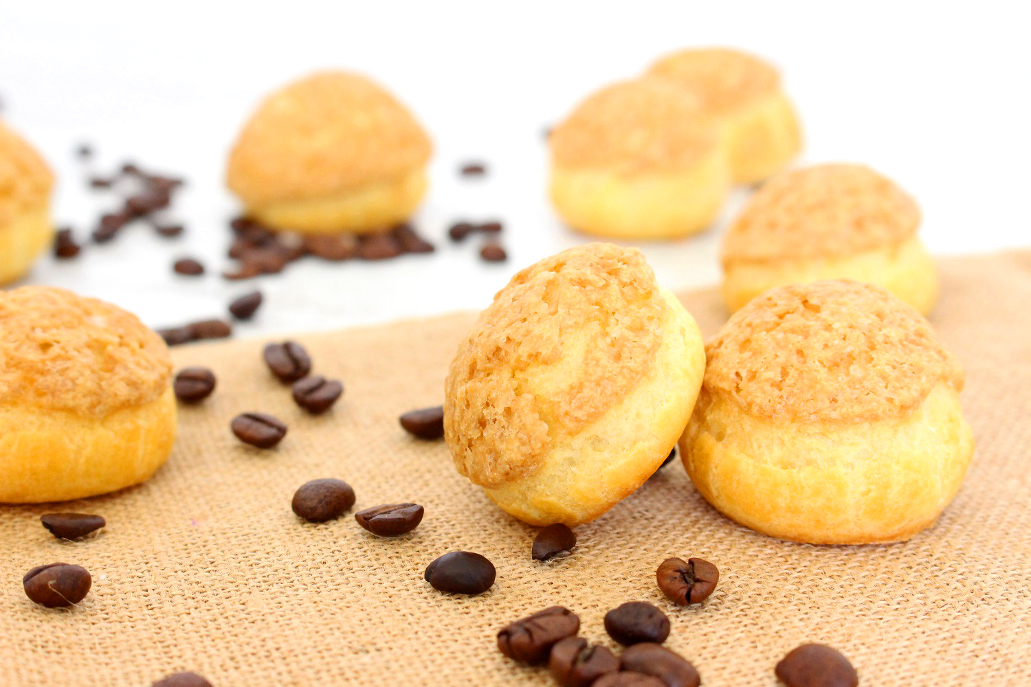 Foto de la receta de profiterol craquelín con relleno de café