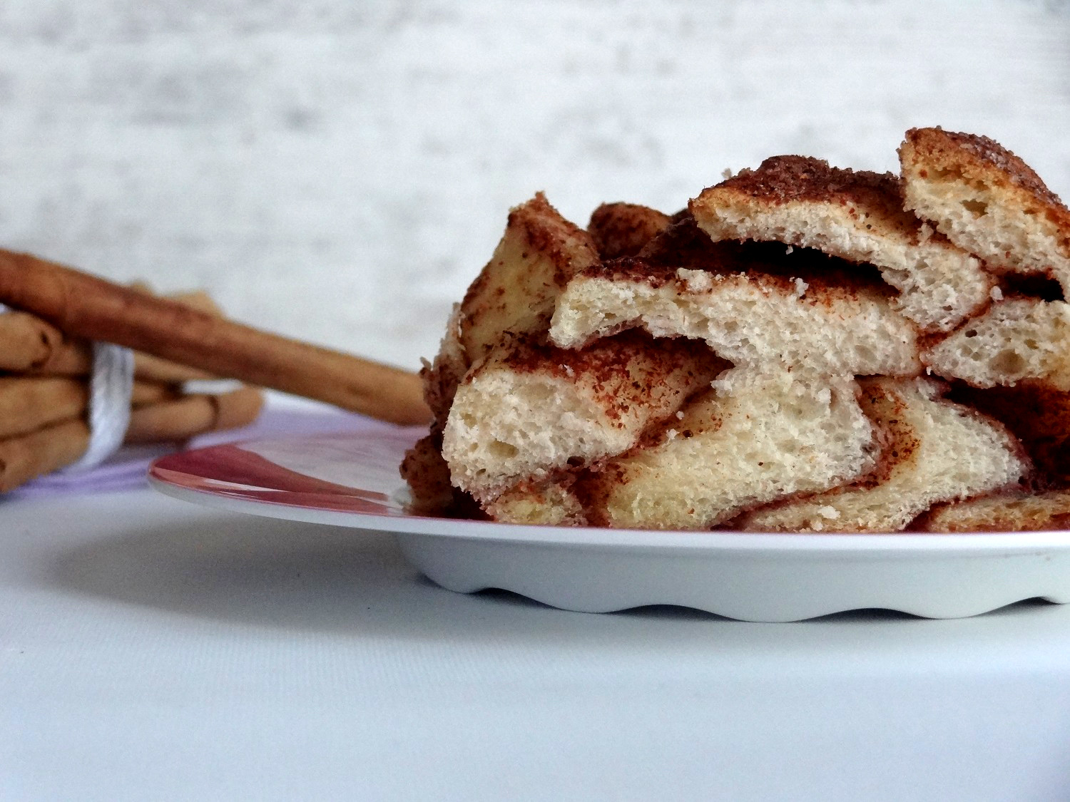 Foto de la receta de rosca trenzada de canela y azúcar