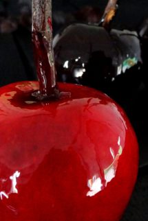 Foto de la receta de manzanas de caramelo para Halloween